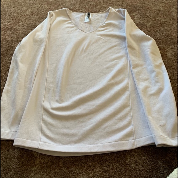 Two shirts for runners mainly or for everyday. - Picture 2 of 4